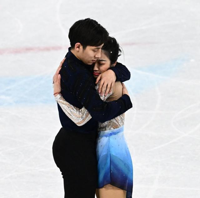 开云娱乐-欧洲看冬奥：隋文静韩聪的金牌，是冬奥自身的救赎