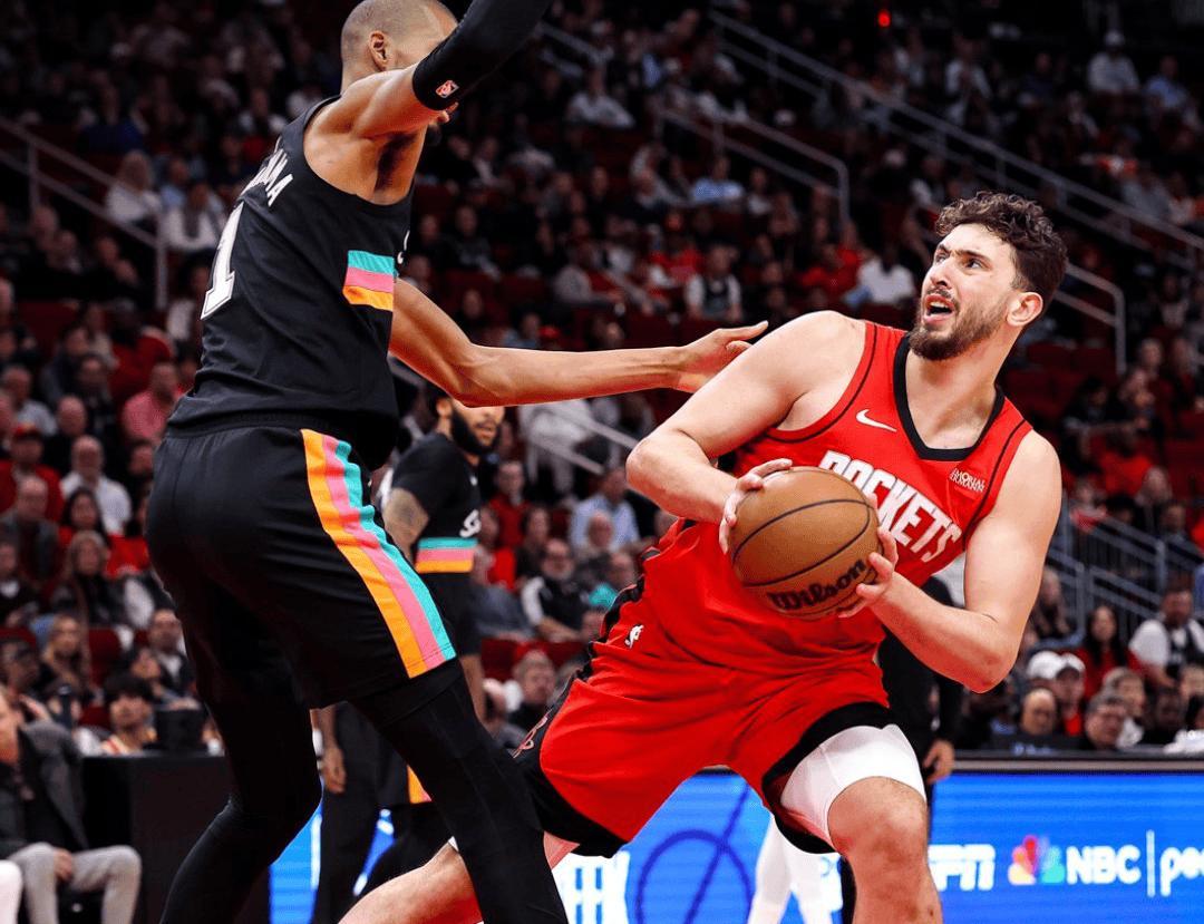 网页版登录入口地址-1年350万底薪！却打成球队老大！NBA最可怜的超巨，你该得到尊重